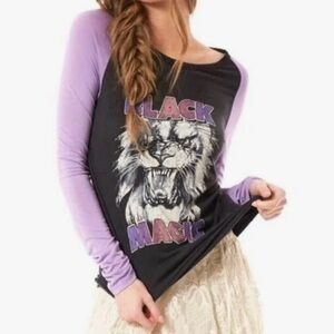 Spell Black Magic Raglan